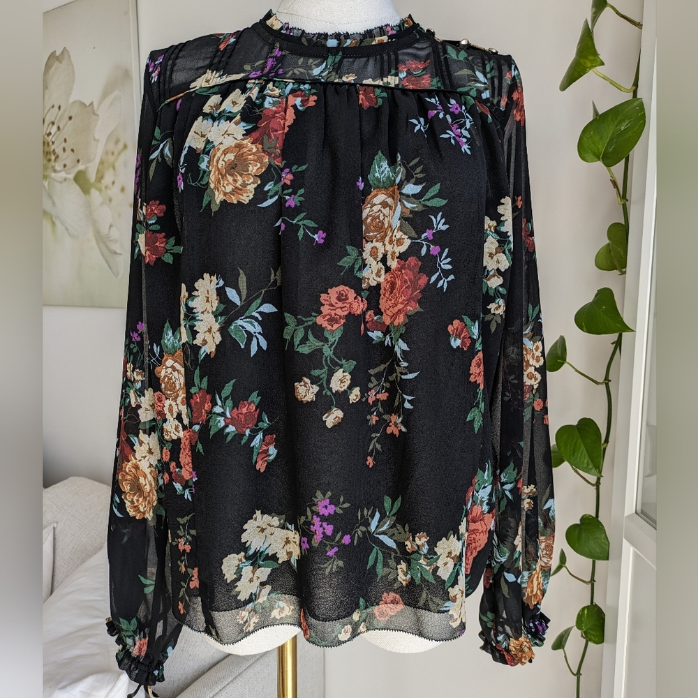 Aritzia Wilfred Blouse